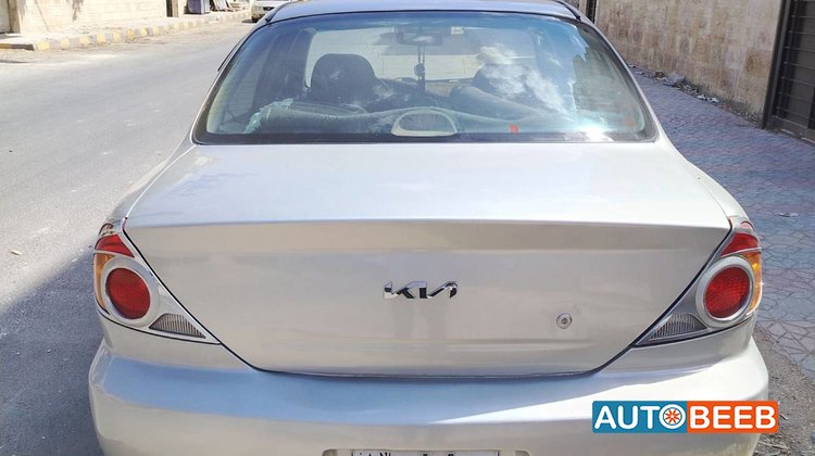 KIA Spectra 2002