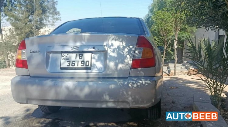 هيونداي فيرنا 2000