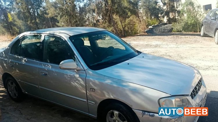 هيونداي فيرنا 2000