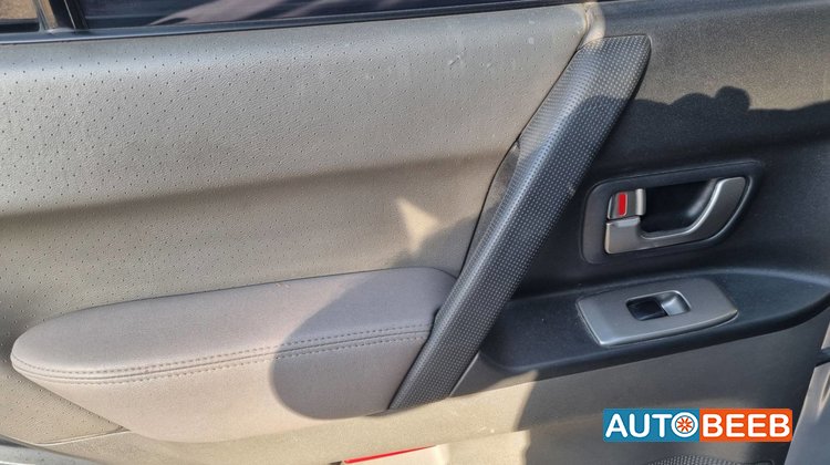 Mitsubishi Pajero 2004