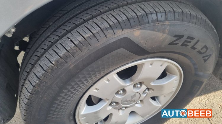 Mitsubishi Pajero 2004