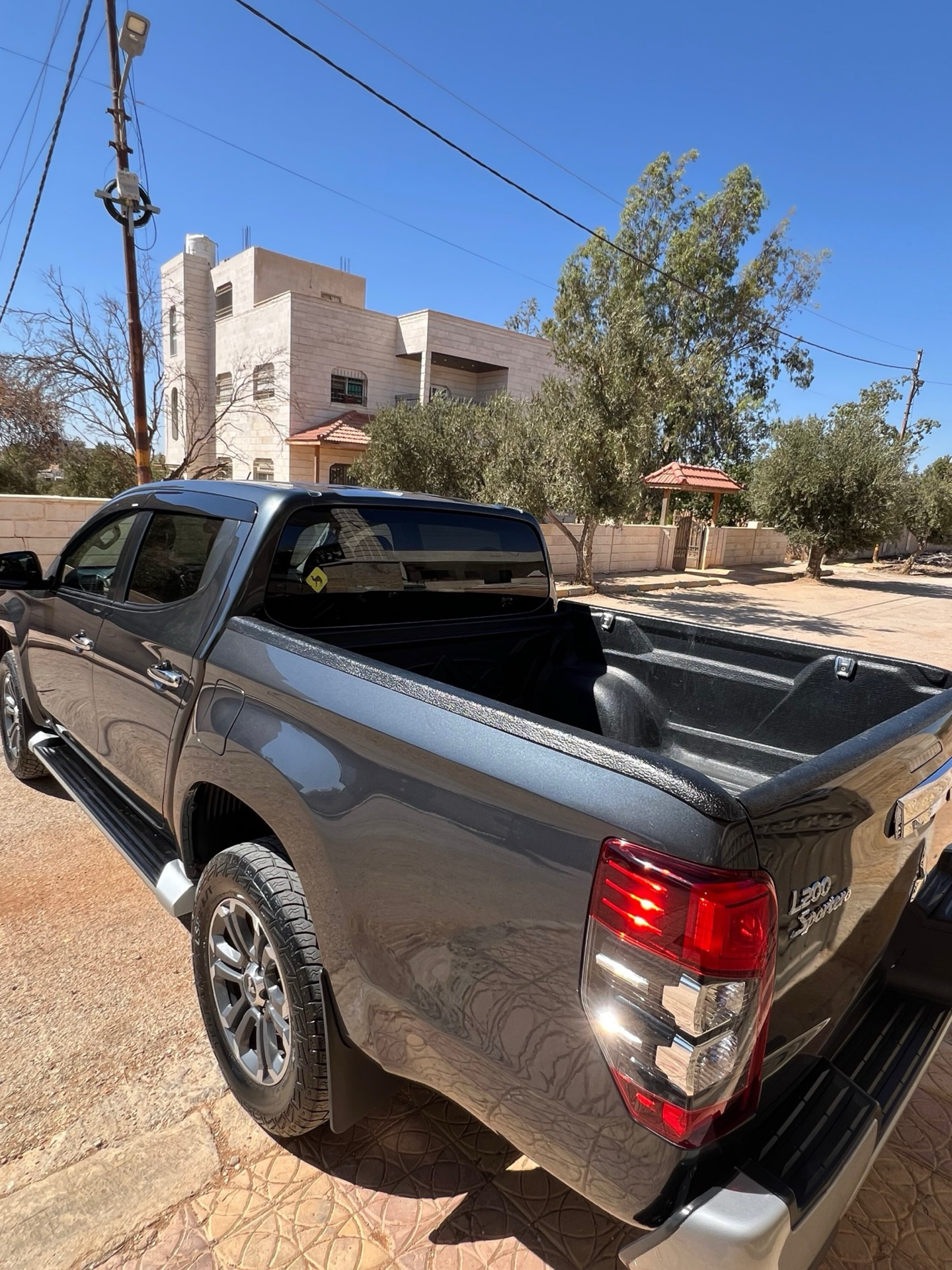 ميتسوبيشي L200 2021