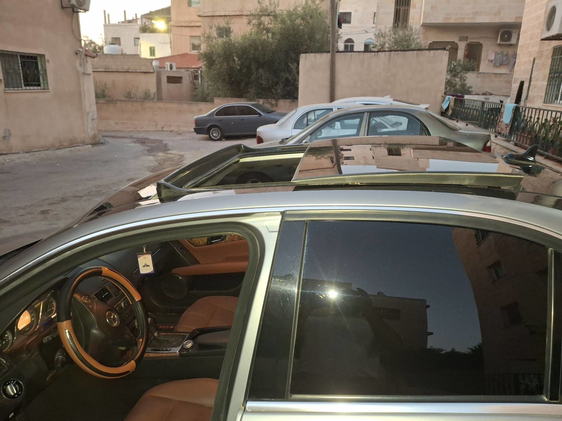 مرسيدس بنز C200 2010