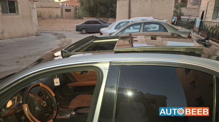 مرسيدس بنز C200 2010