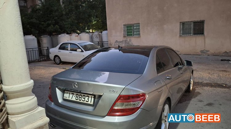 مرسيدس بنز C200 2010