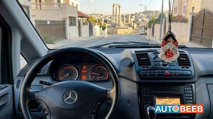Mercedes Benz  2010