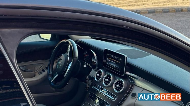 Mercedes Benz C180 2015