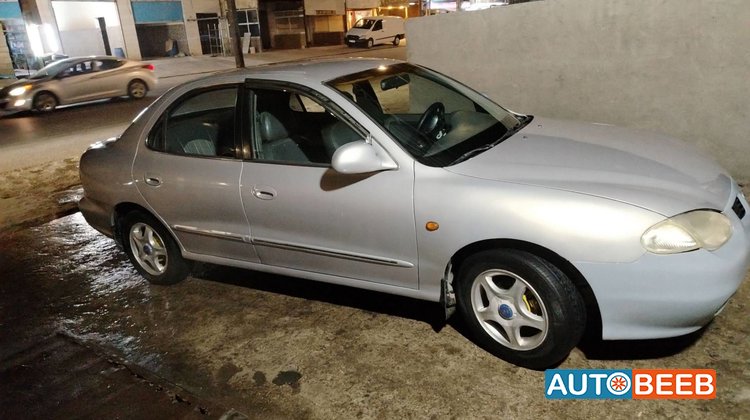 Hyundai Avante 2000