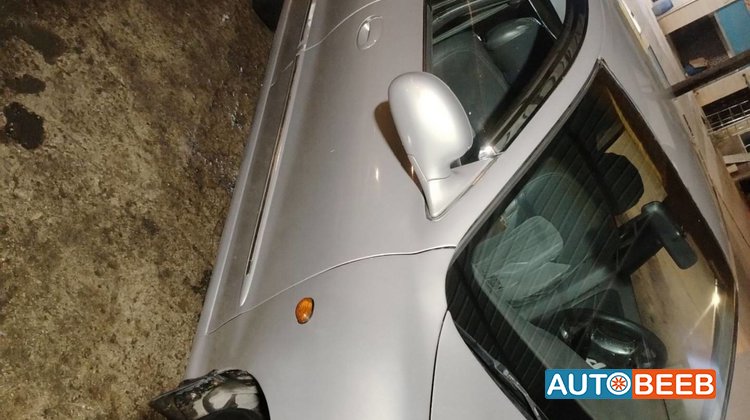 Hyundai Avante 2000