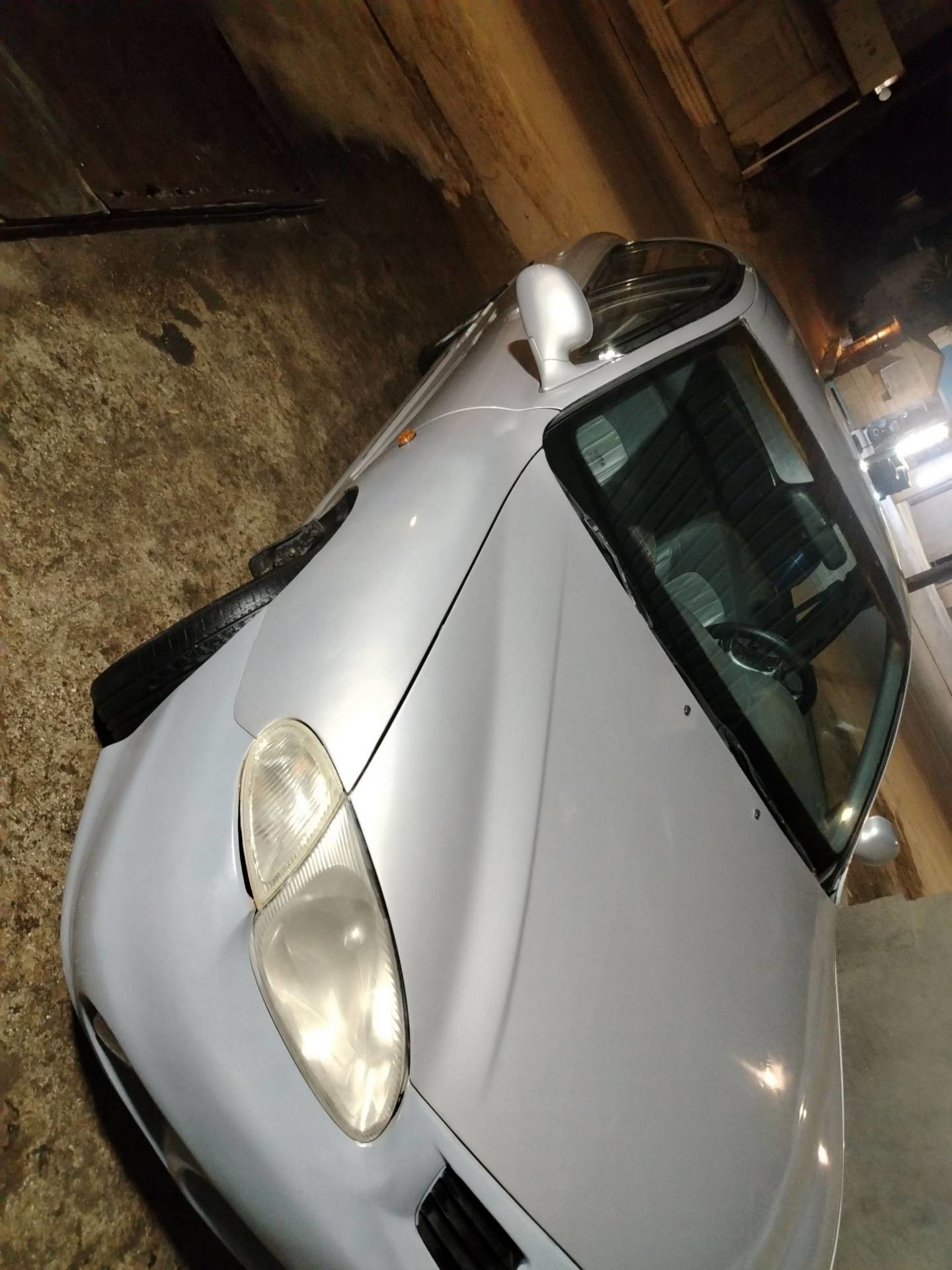 Hyundai Avante 2000