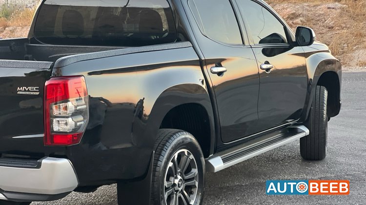 Mitsubishi L200 2022