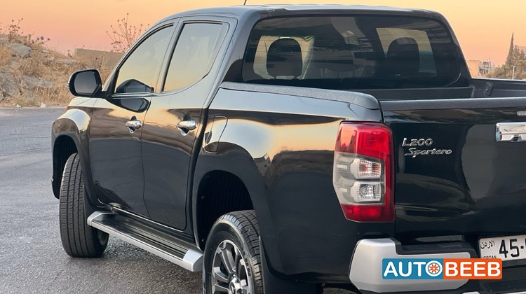 Mitsubishi L200 2022