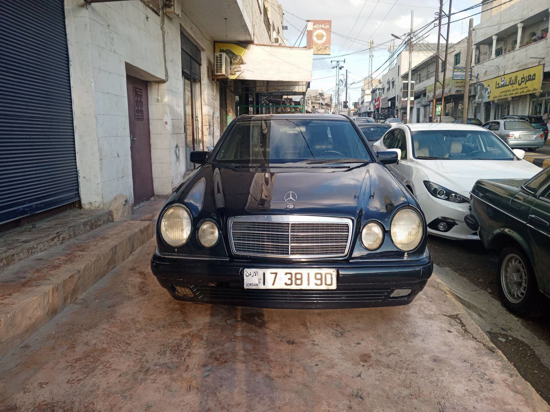 مرسيدس بنز E200 1996