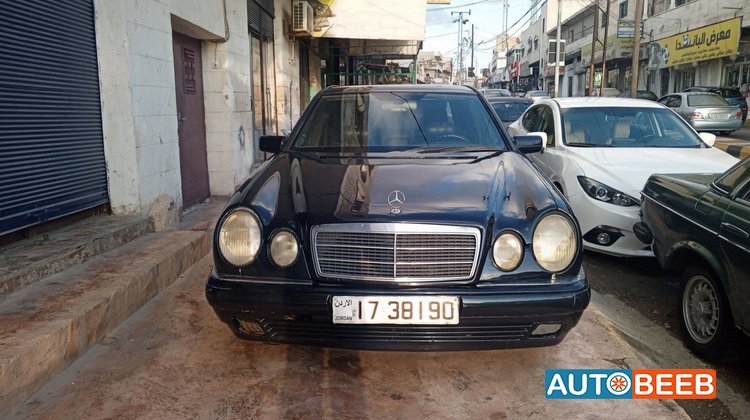 مرسيدس بنز E200 1996