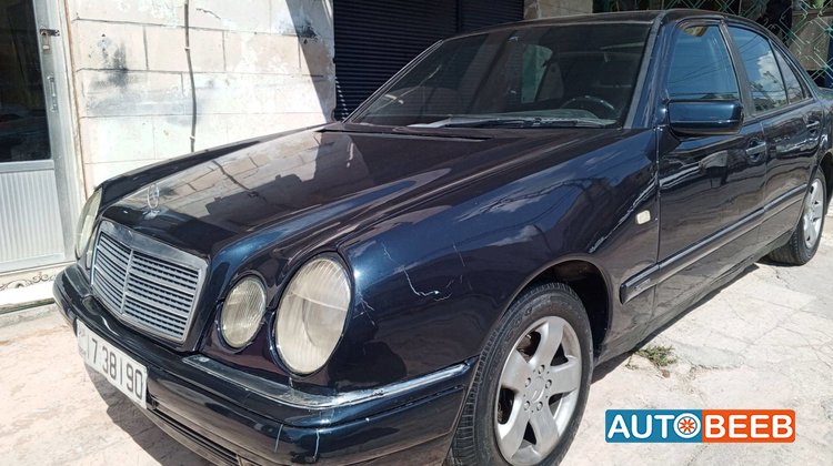 مرسيدس بنز E200 1996