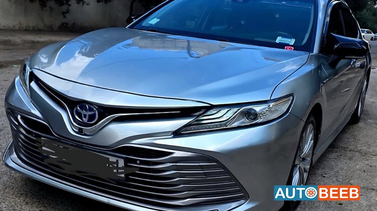 Toyota Camry 2018