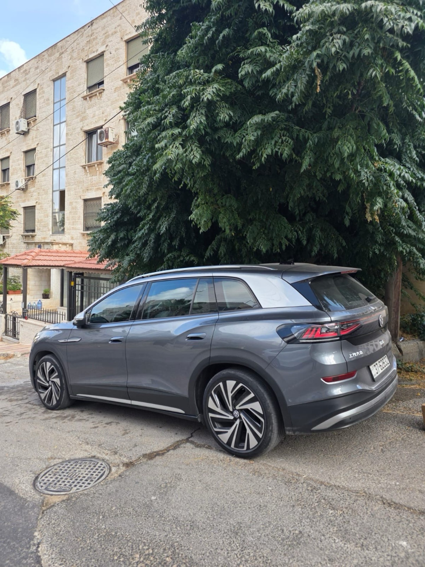 Volkswagen ID.6 2022