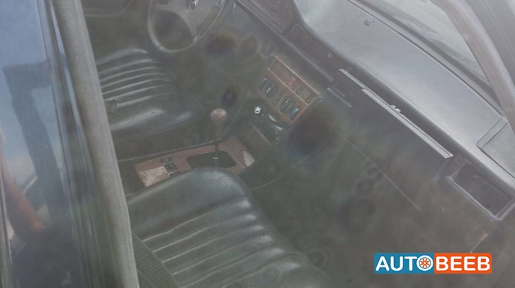 Mercedes Benz A200 1986