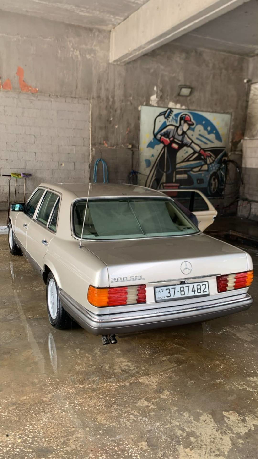 مرسيدس بنز S300 1990