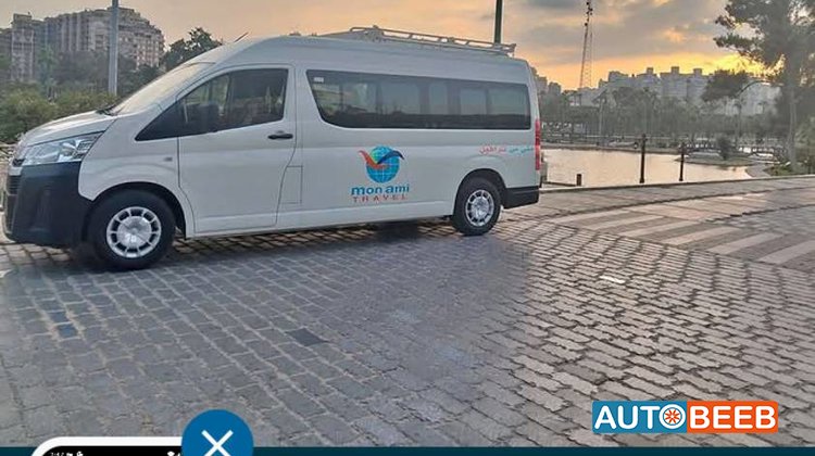 Minibus Toyota 2026