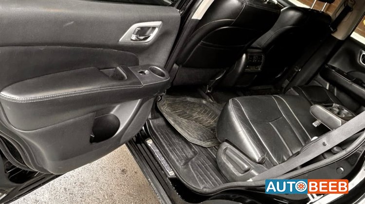 Nissan Pathfinder 2014