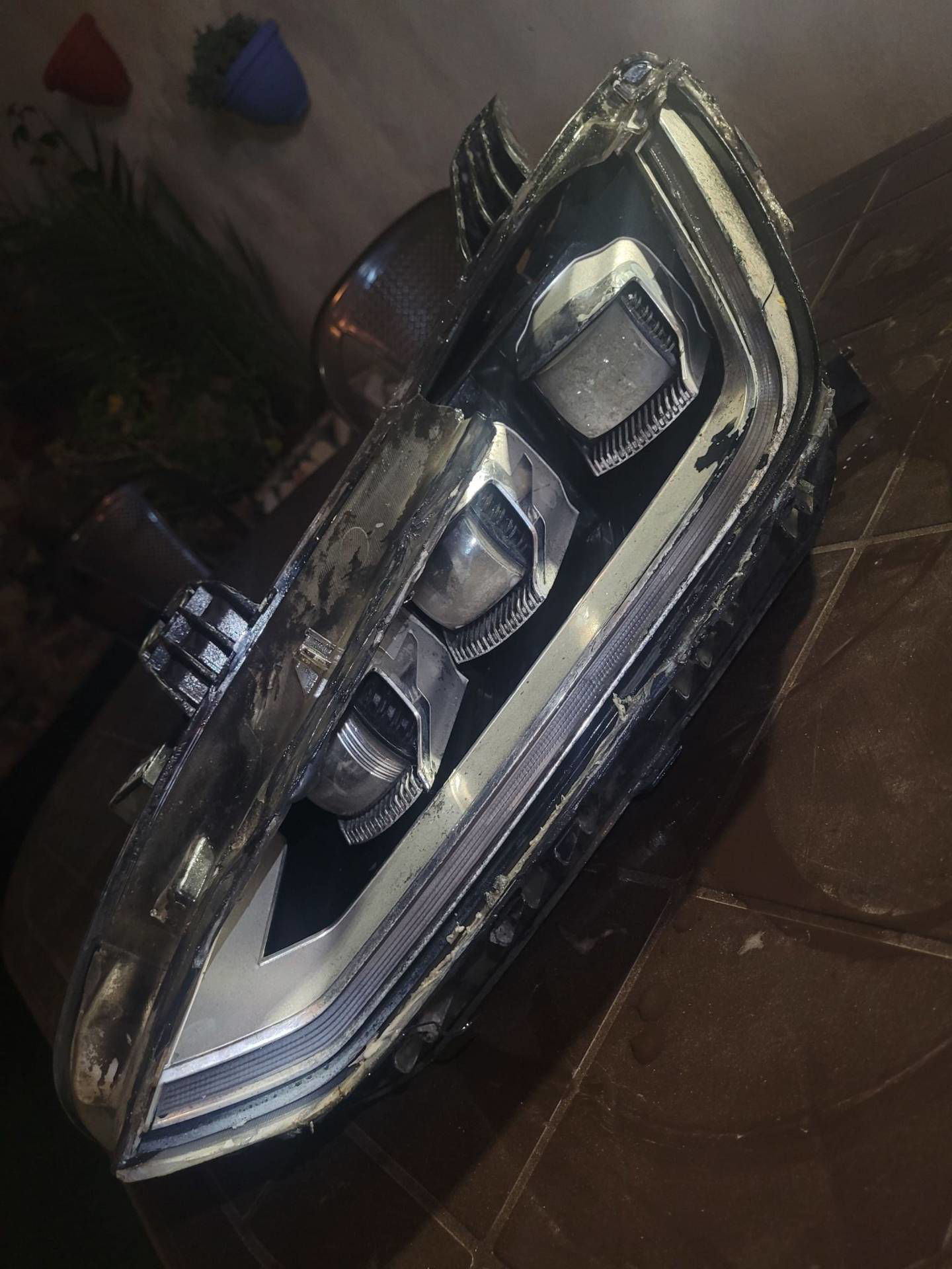 ضو سياره BYD e2  او e3