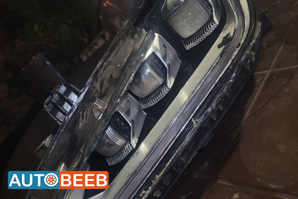 ضو سياره BYD e2  او e3