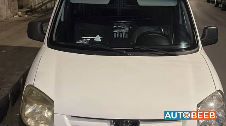 Peugeot 106 2011