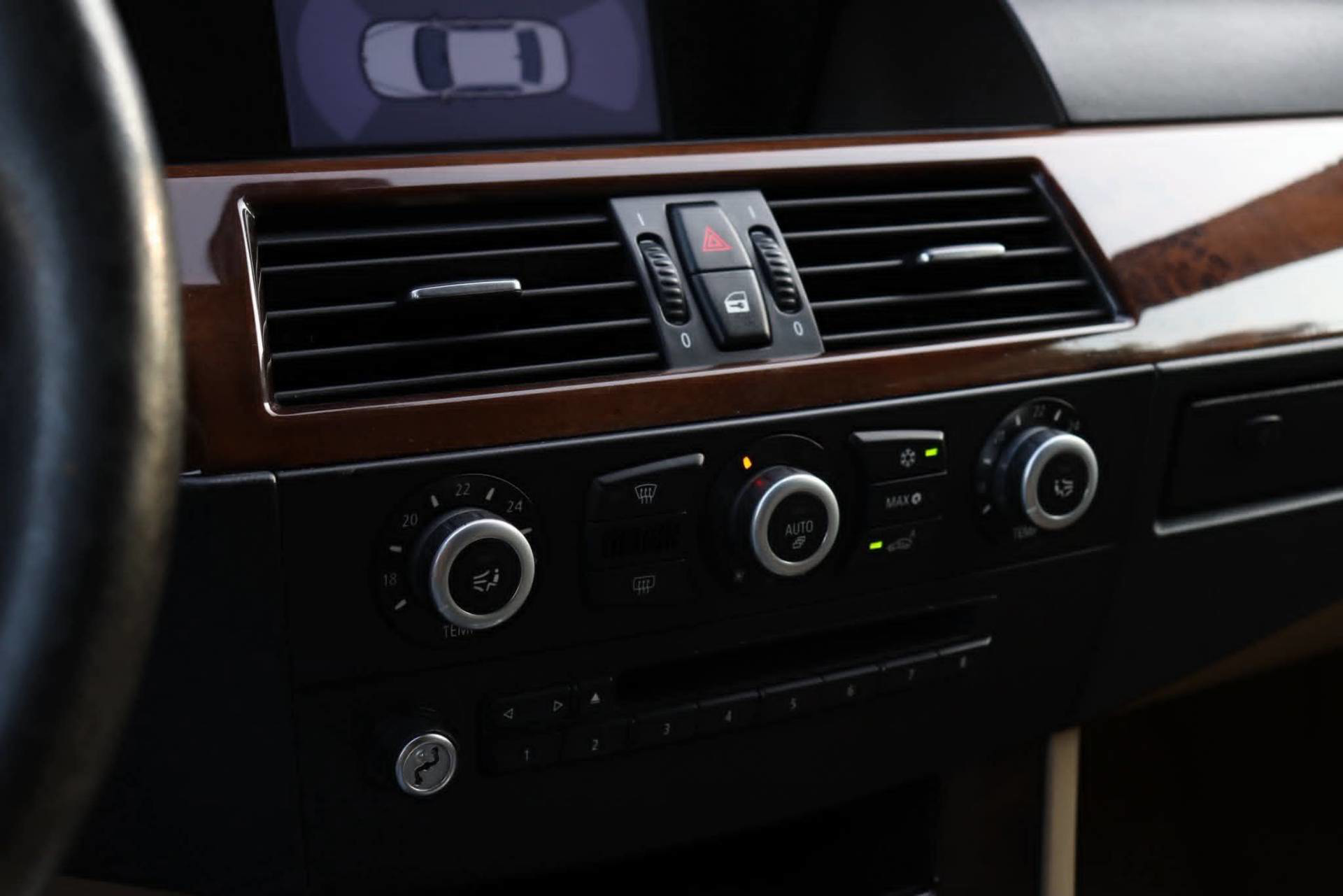 BMW 520 2009