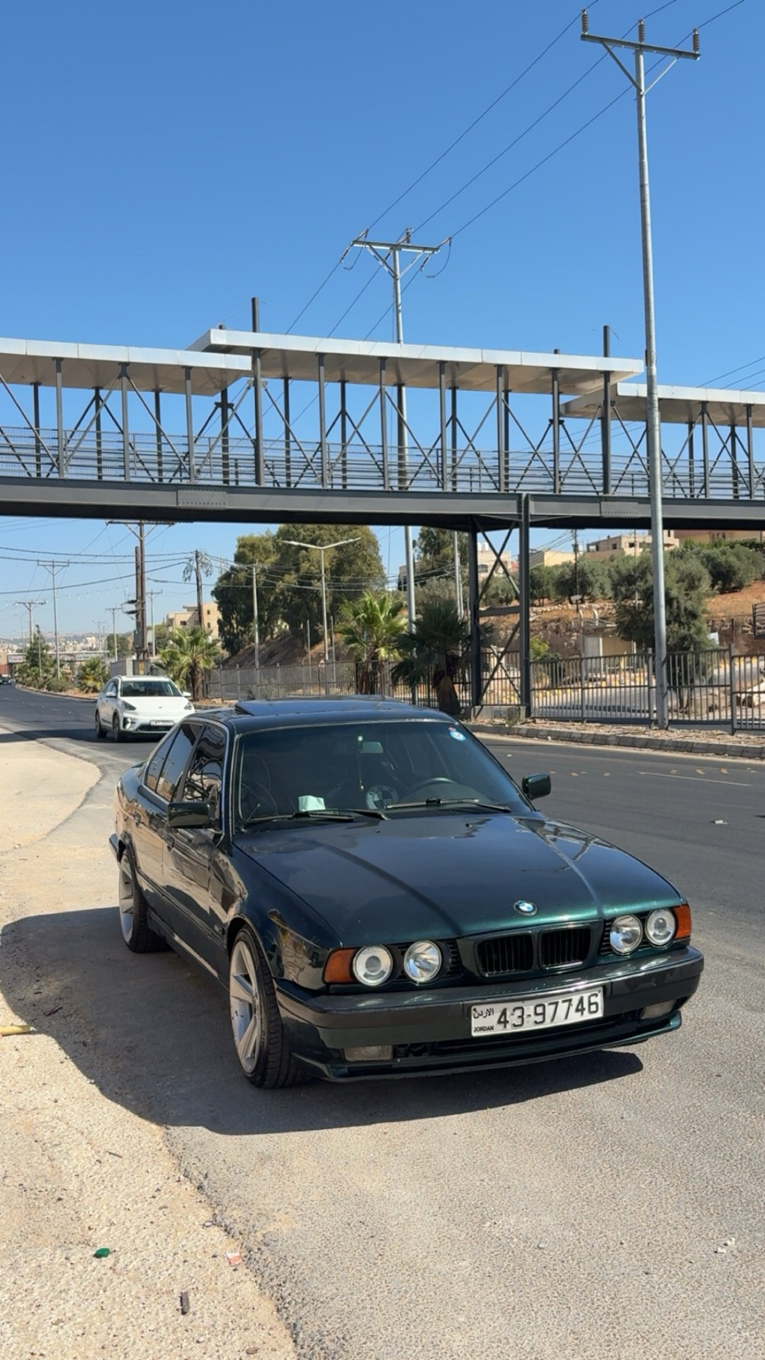 بي ام دبليو 520 1994