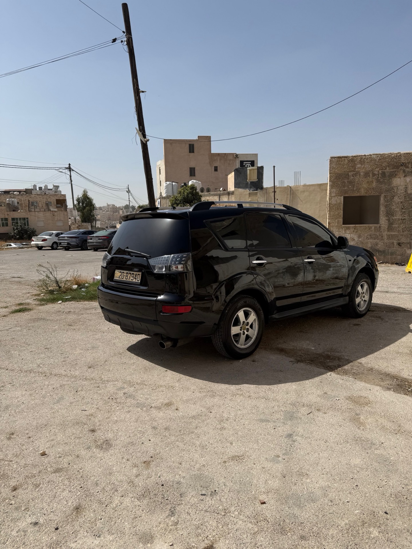 ميتسوبيشي اوتلاندر 2012