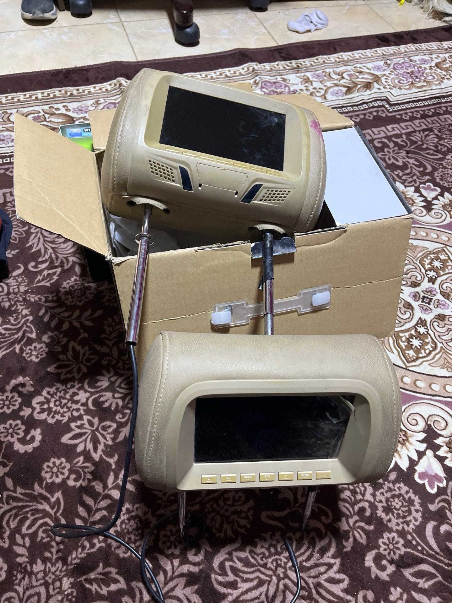 شاشات كراسي 7 انش