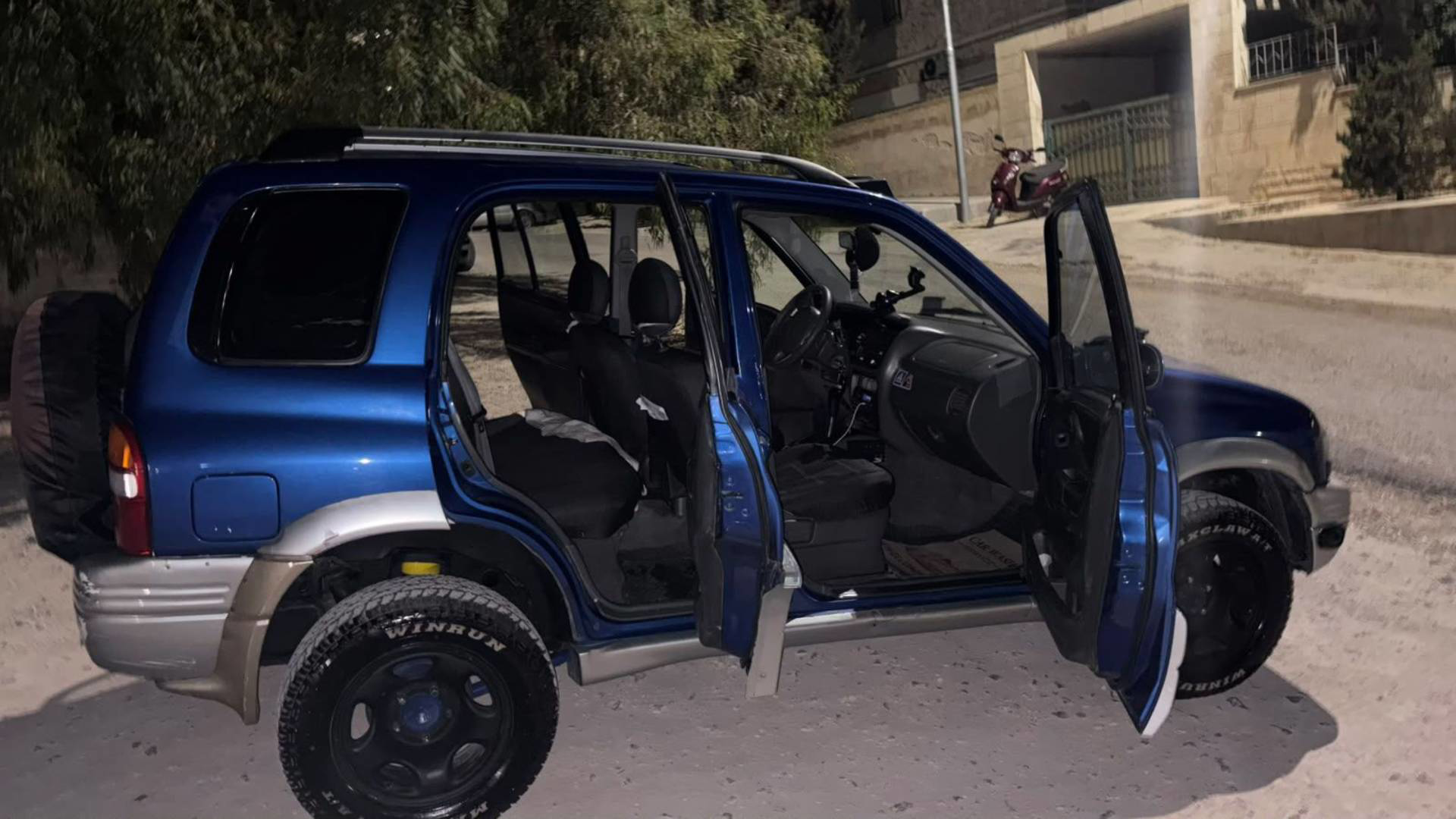 Suzuki Grand Vitara 2000