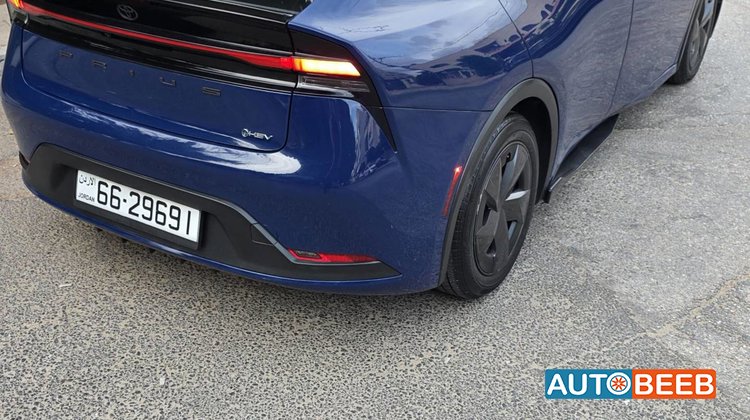 Toyota Prius 2025