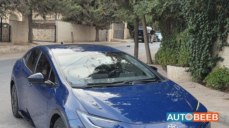 Toyota Prius 2025