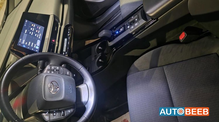 Toyota Prius 2025