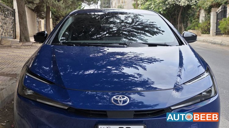 Toyota Prius 2025