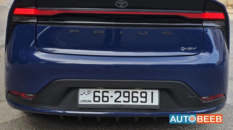 Toyota Prius 2025