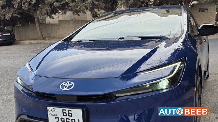 Toyota Prius 2025