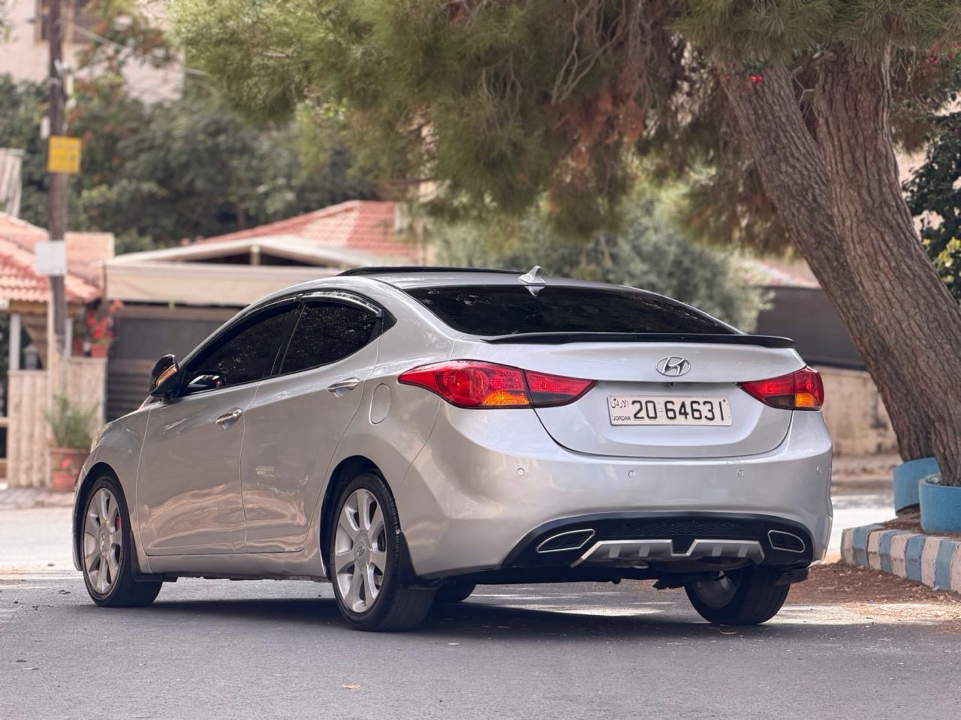 Hyundai Avante 2011