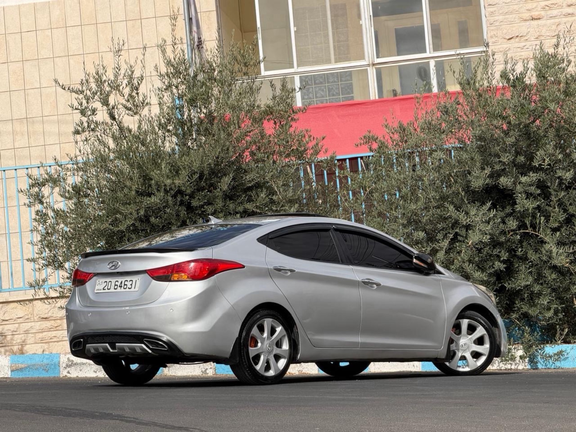 Hyundai Avante 2011