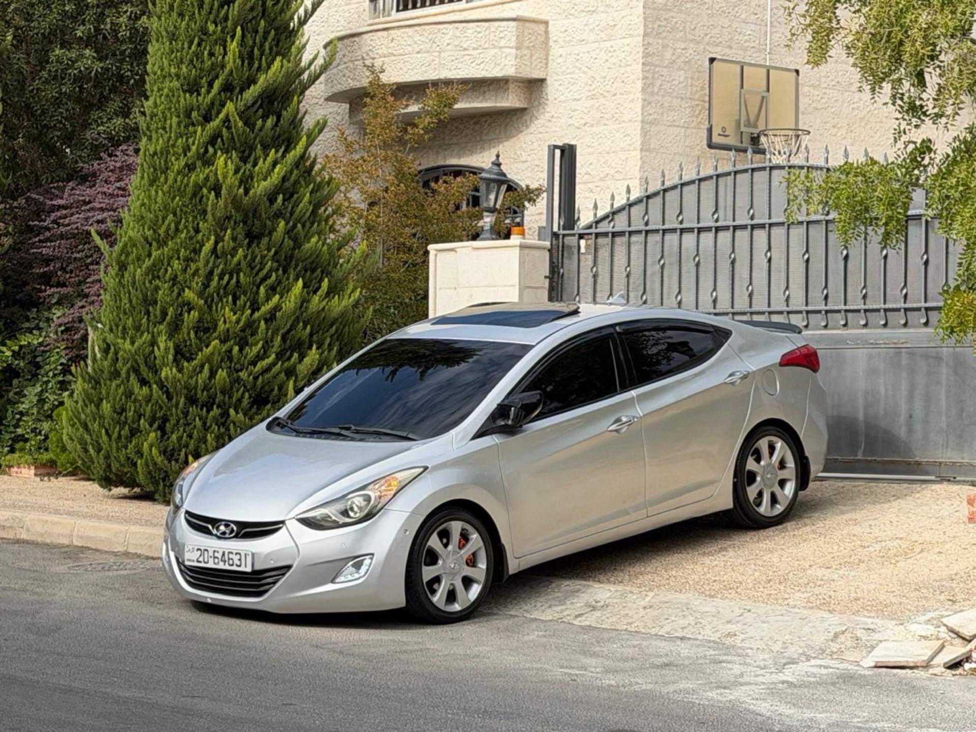 Hyundai Avante 2011