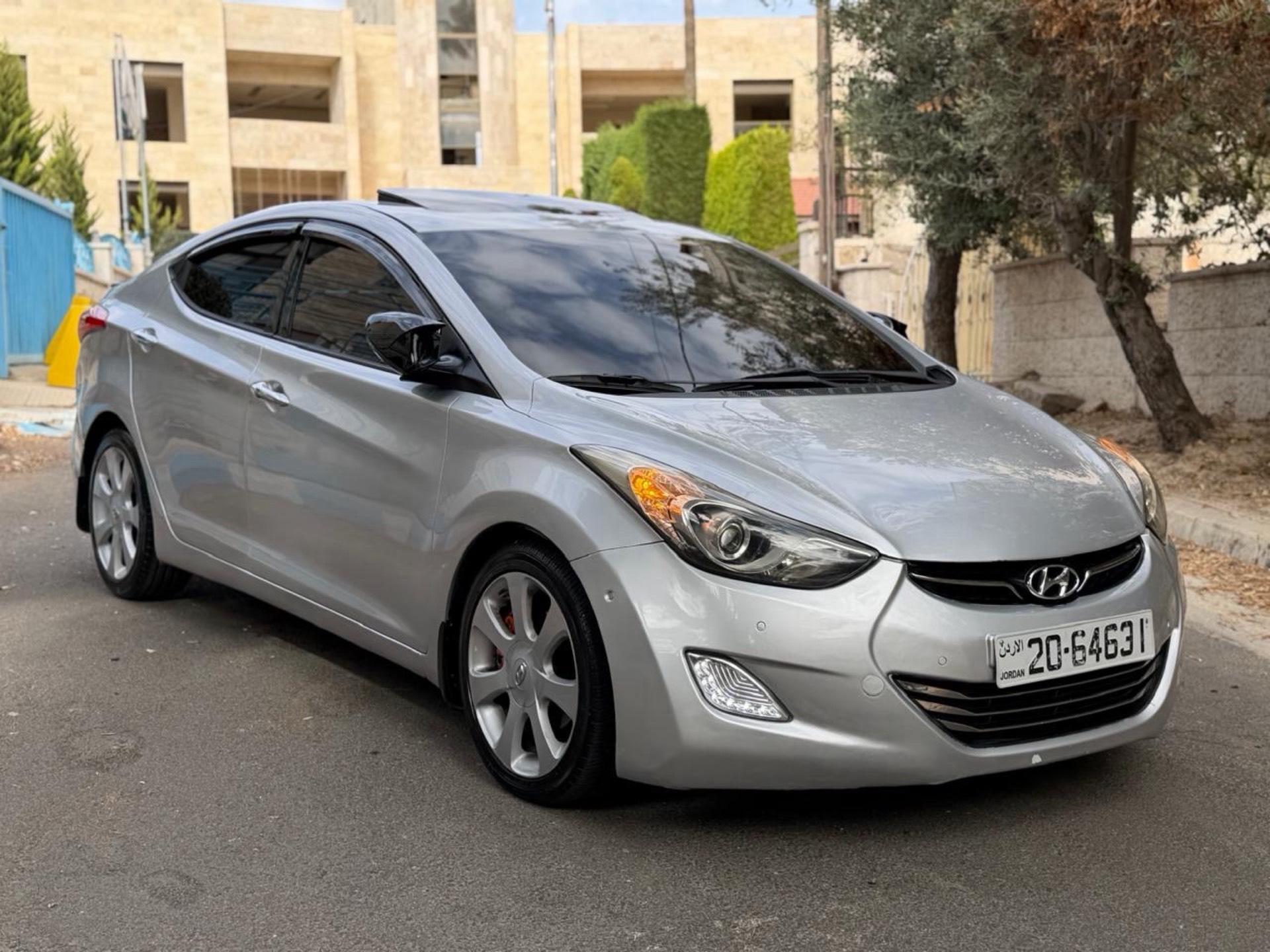 Hyundai Avante 2011