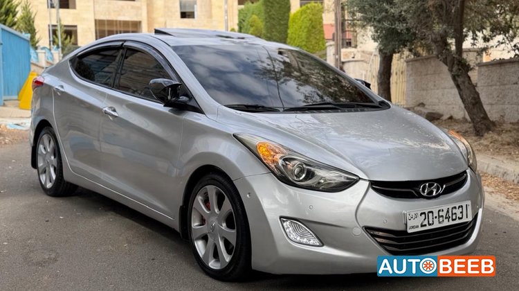 Hyundai Avante 2011