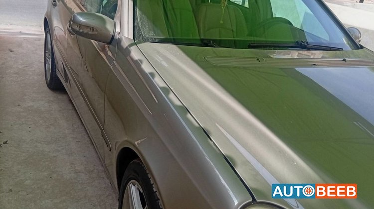 مرسيدس بنز E240 2005