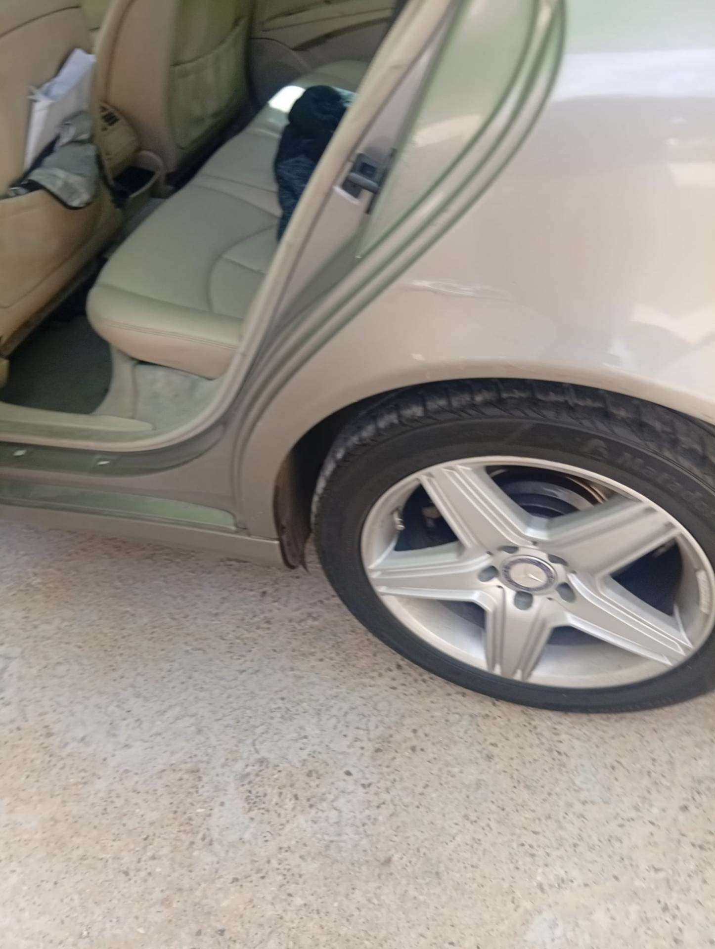 مرسيدس بنز E240 2005
