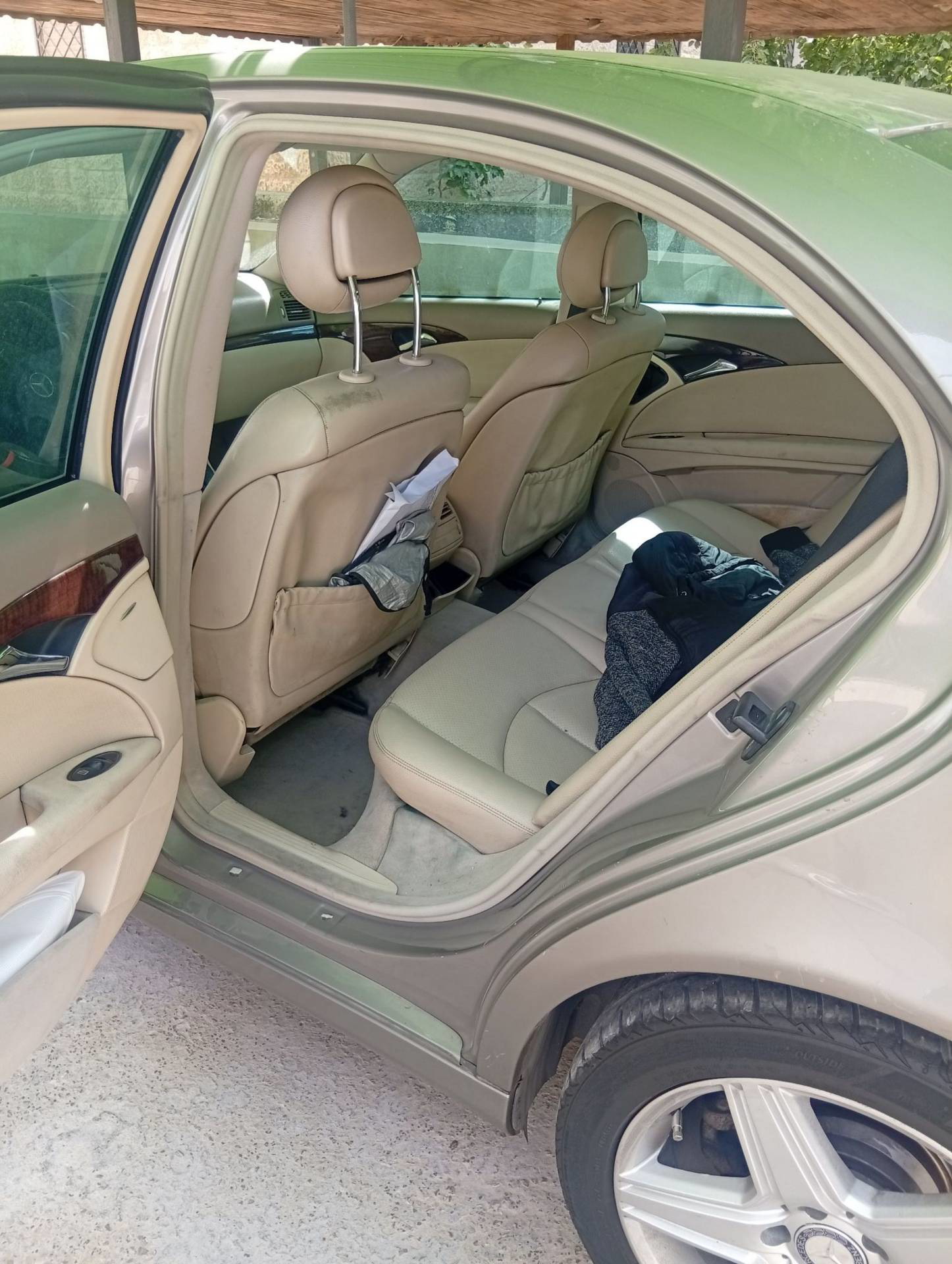مرسيدس بنز E240 2005