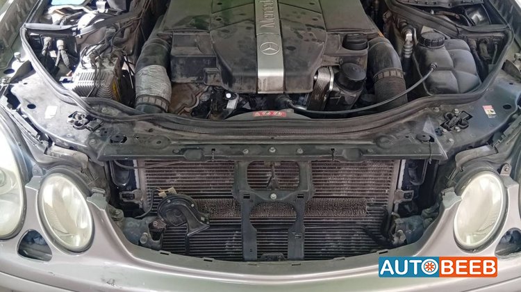 مرسيدس بنز E240 2005