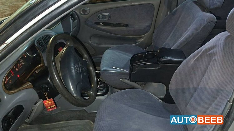 Hyundai Avante 2000