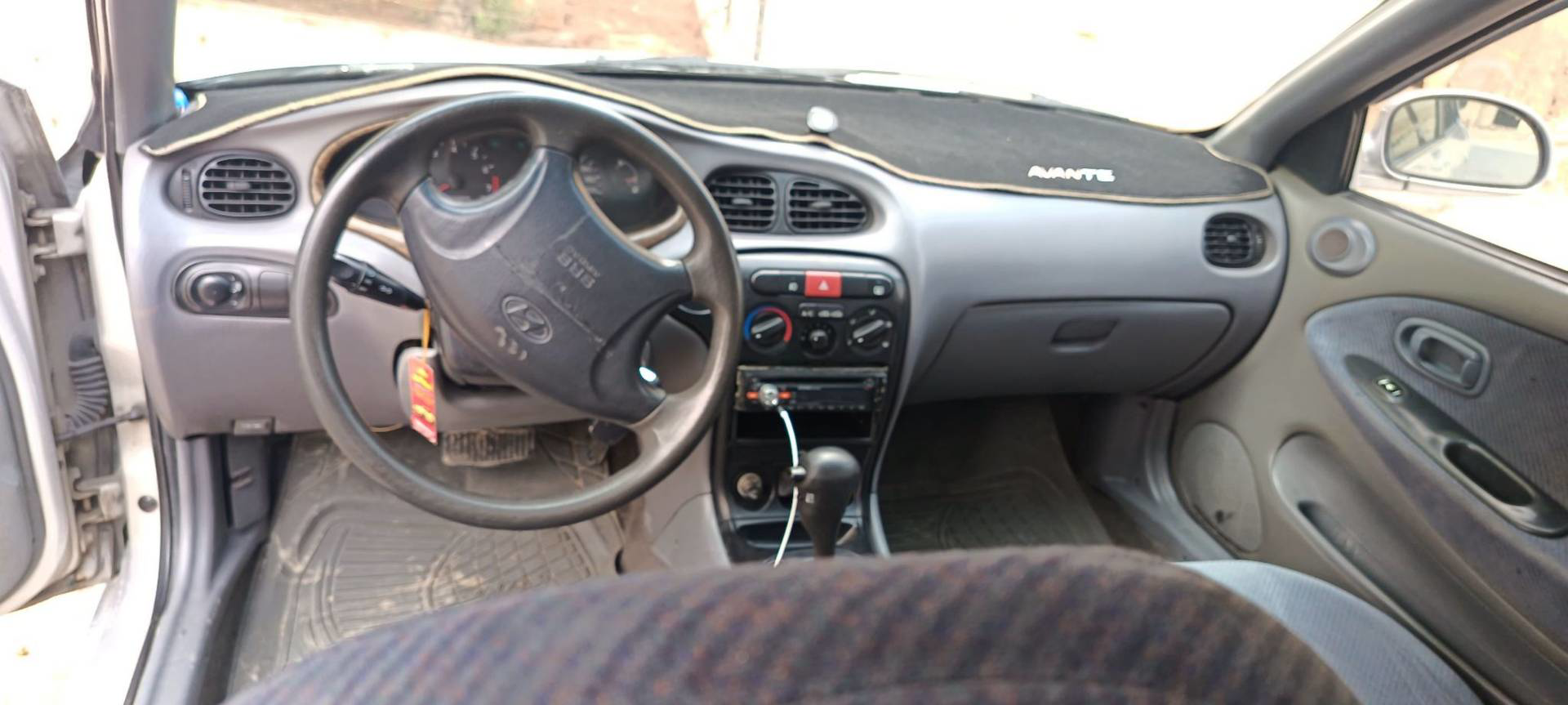 Hyundai Avante 2000